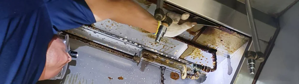 空調風管清潔服務 - 精業專業設備維護